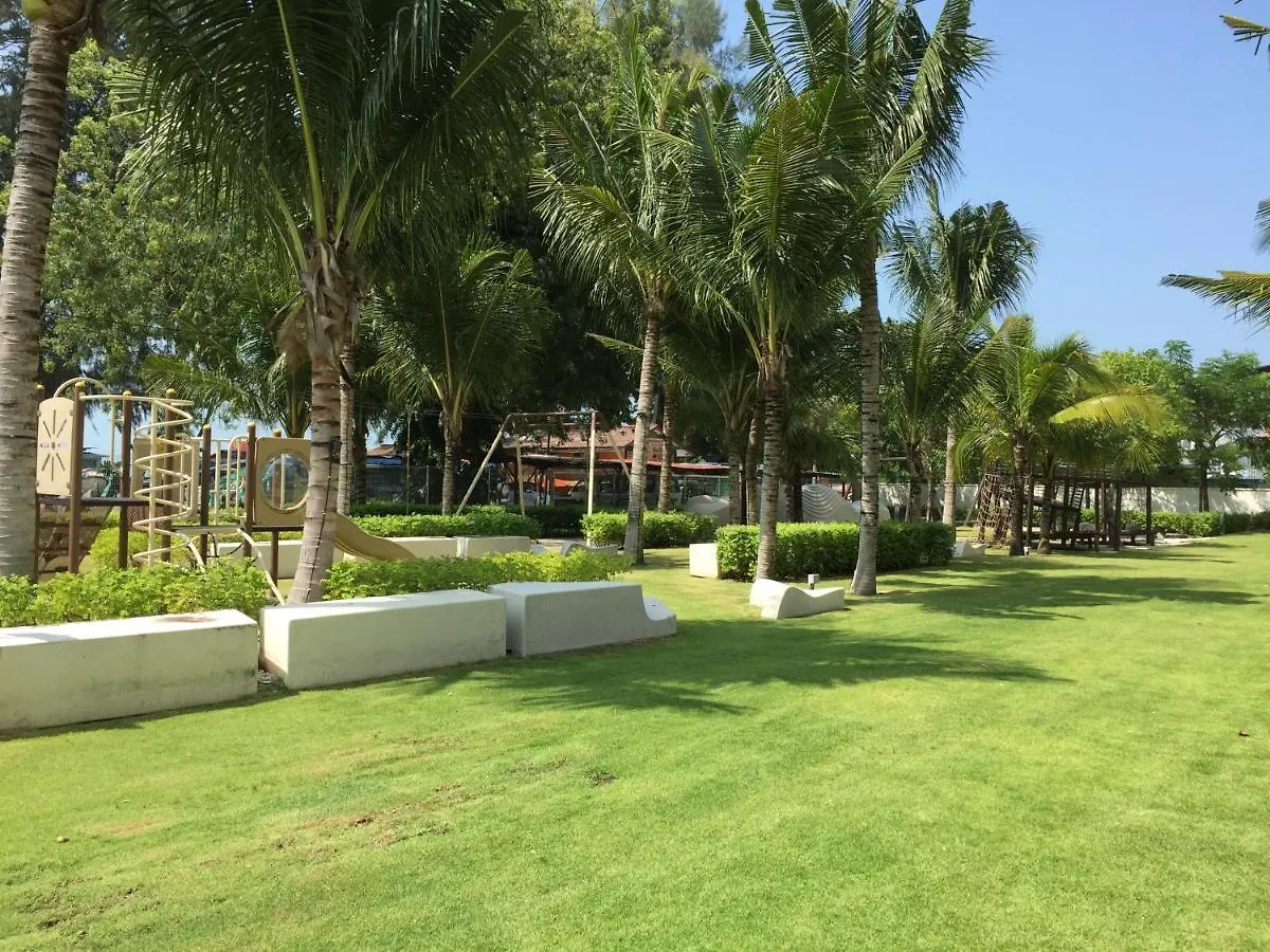 Apartmán By The Sea Partial Seaview N Mountain View 383 Batu Feringgi